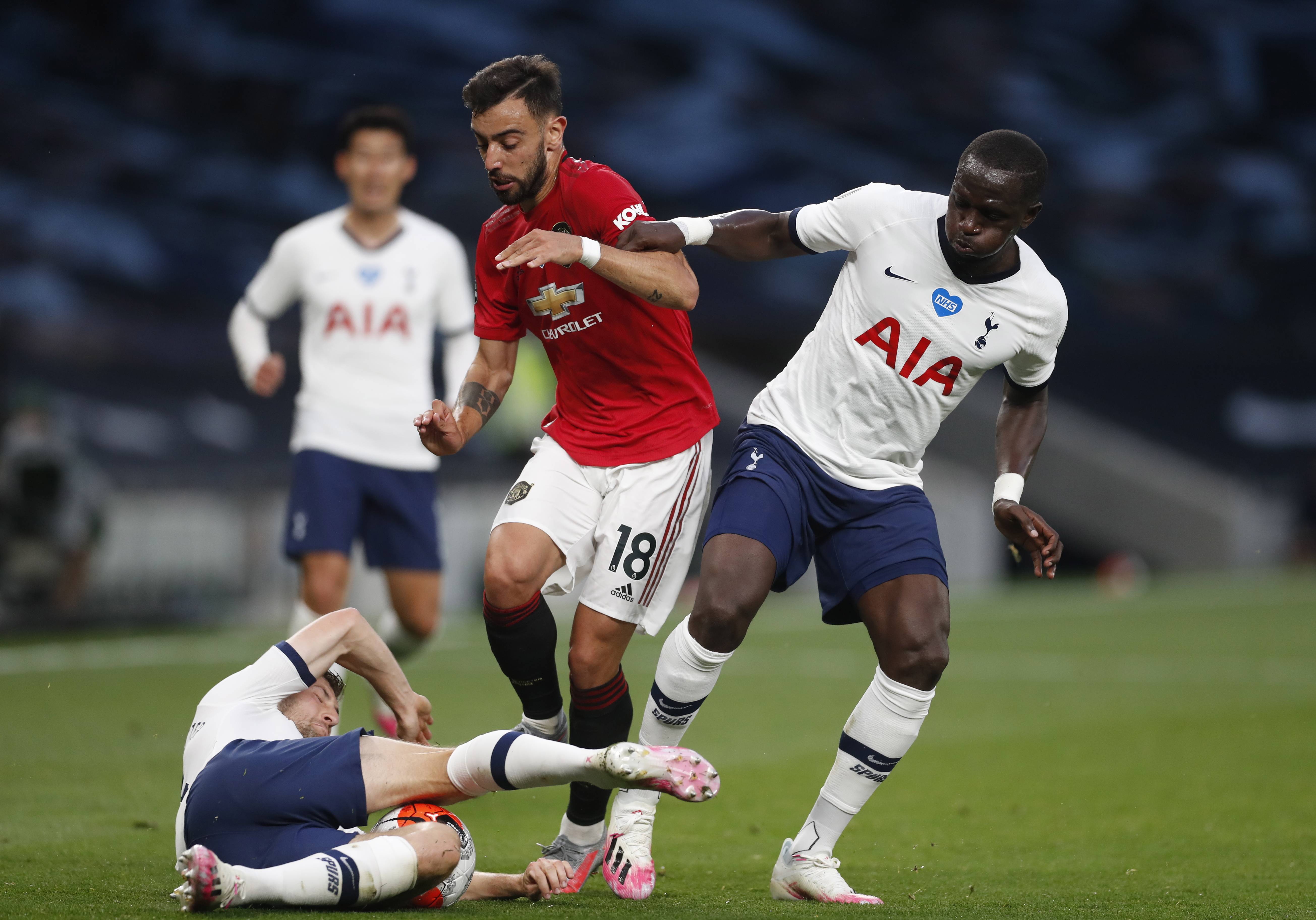 防守中送出 防守中送出