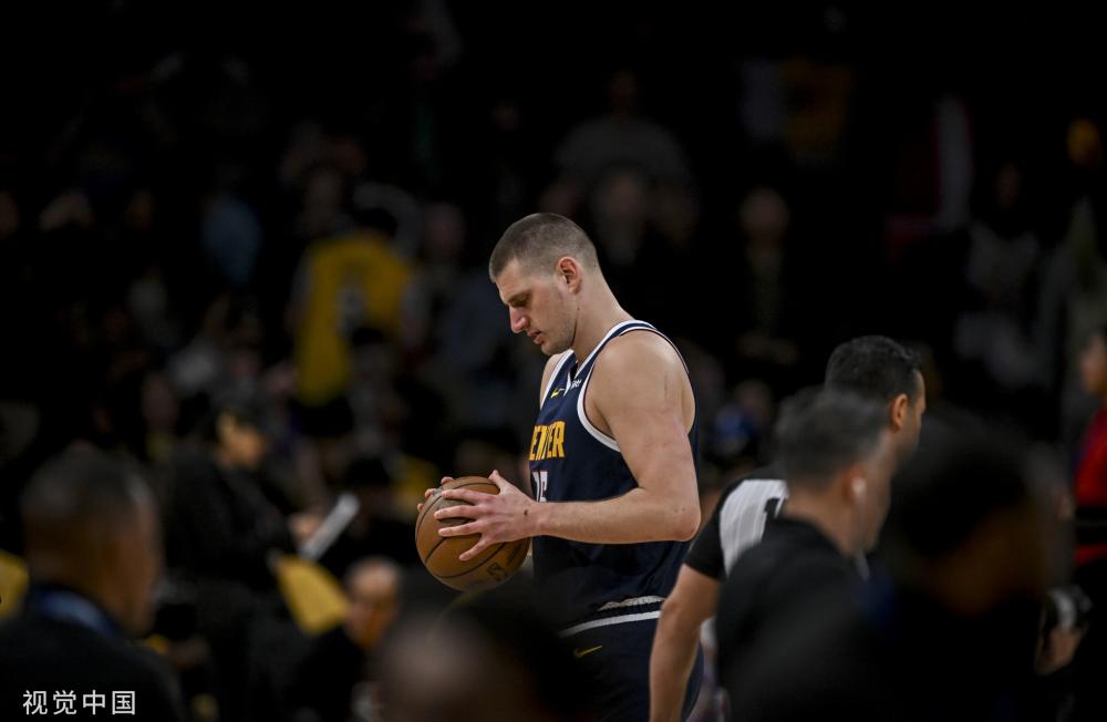 他在对阵马 他在对阵马